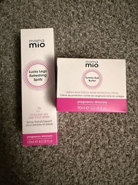 Mama Mio the tummy rub butter&
Lucky Legs Refreshing Spritz bundle